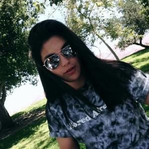 Meet your Posher, Faith